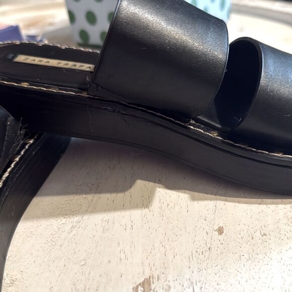 Zara RARE Sandals w Two Straps and Gold Grommets-Black size 37/6.6-7 w Dust Bag - Picture 7 of 15